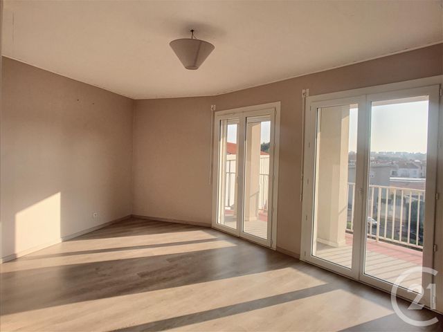 Appartement F3 à louer - 3 pièces - 61,75 m2 - Perpignan - 66 - LANGUEDOC-ROUSSILLON